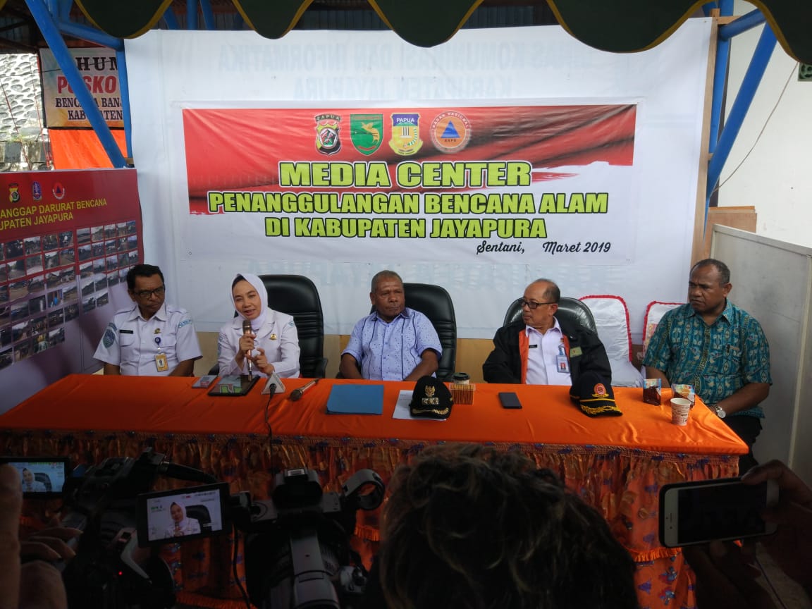 image of Kunjungan Kepala BMKG Ke Korban Banjir Bandang Kabupaten Jayapura